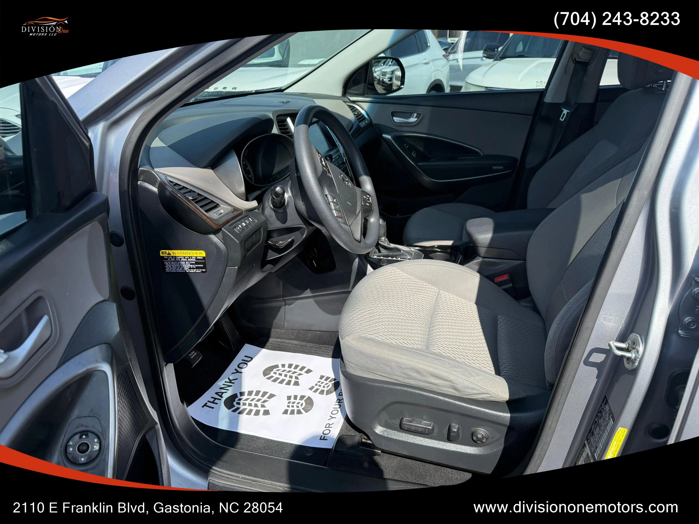 Used 2017 Hyundai Santa Fe SE FWD image 13