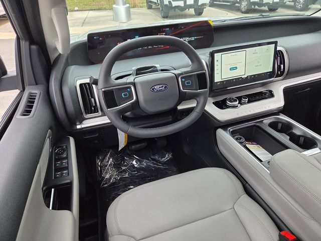 New 2026 Ford Expedition Max Active RWD image 7