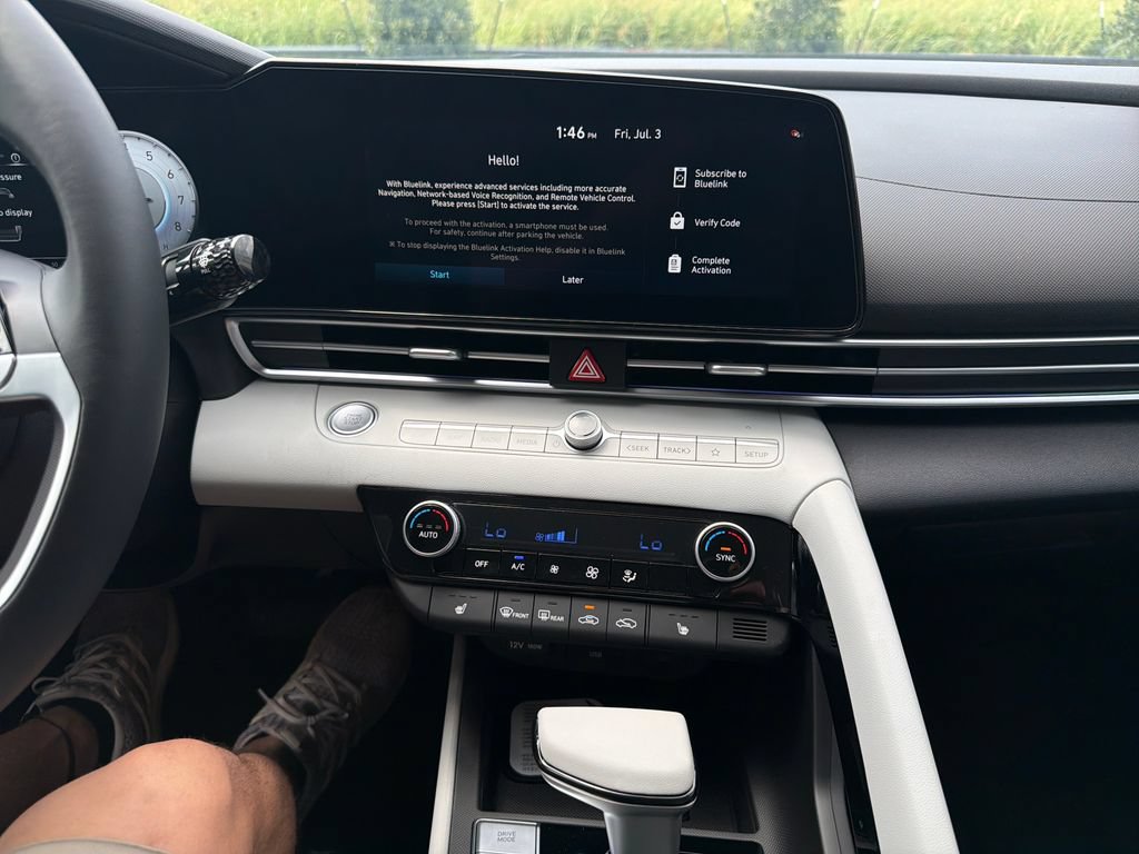 New 2026 Hyundai Elantra Limited FWD image 25