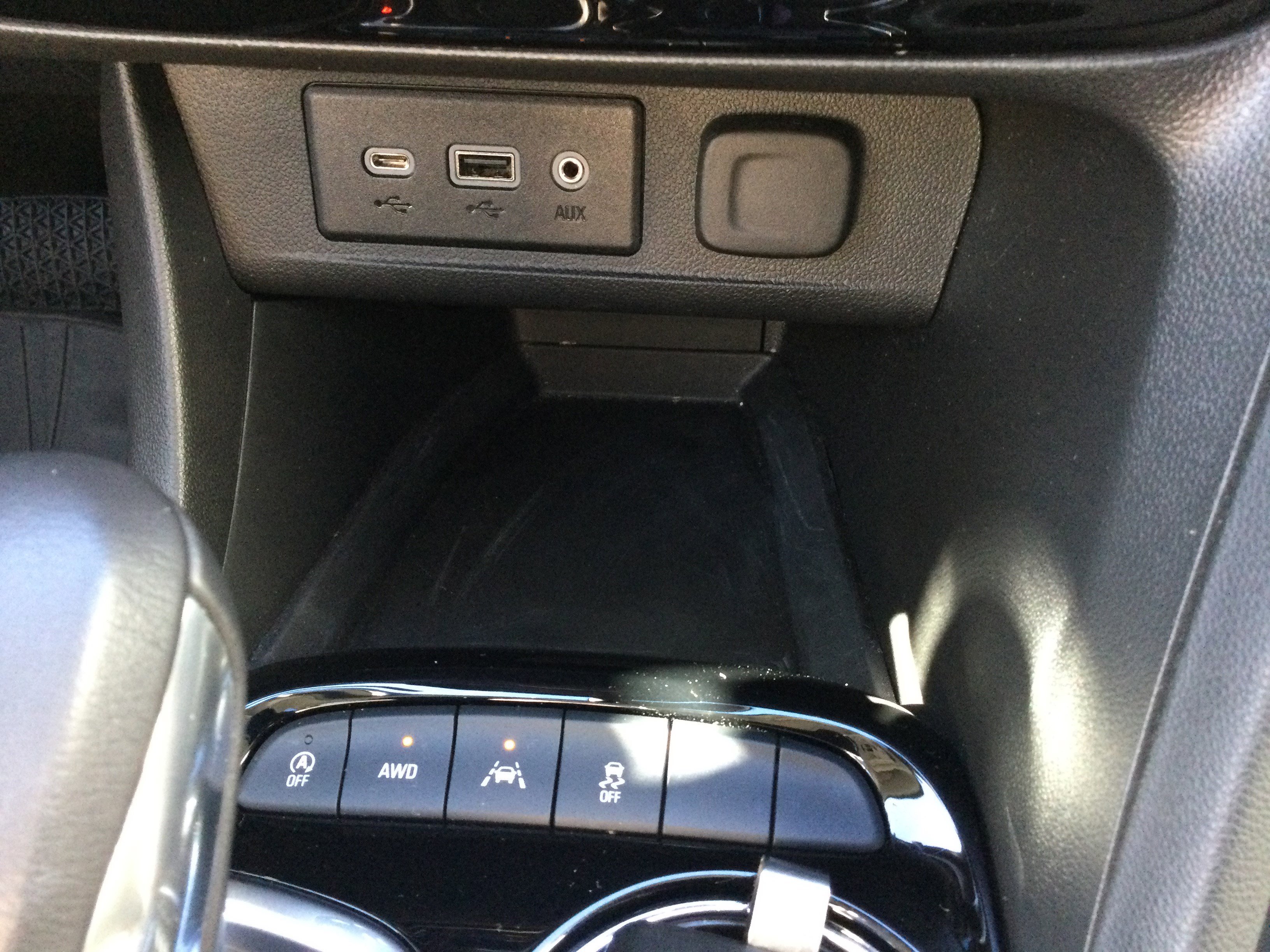 Used 2023 Buick Encore GX Essence w/ Experience Buick Package image 16