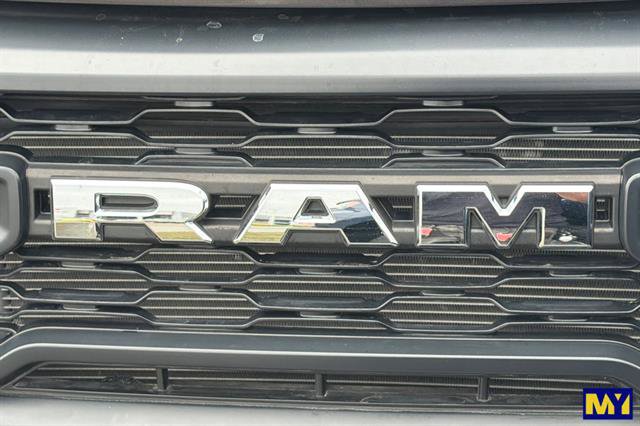 Used 2024 RAM ProMaster 2500 w/ Safety Group FWD image 35