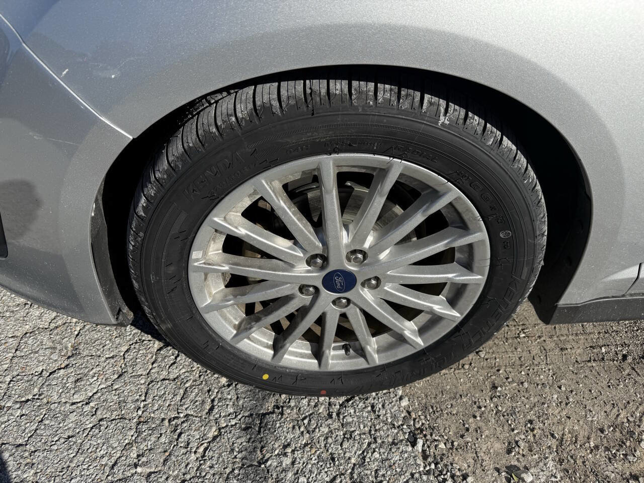 Used 2016 Ford C-MAX SE image 17