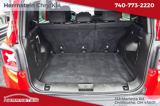 Used 2020 Jeep Renegade Trailhawk w/ Cold Weather Group AWD/4WD image 23