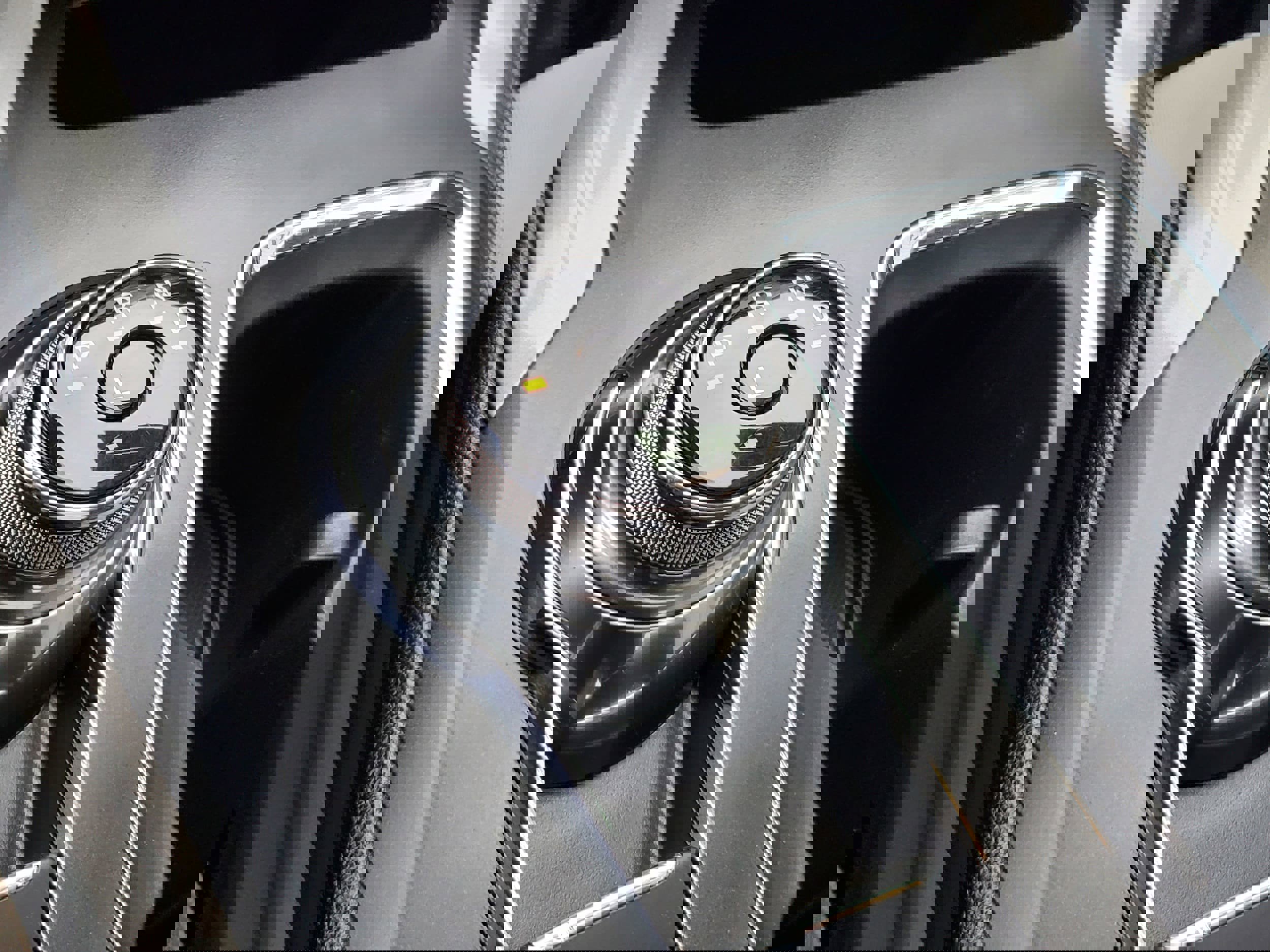 Used 2020 Ford Fusion SE image 27