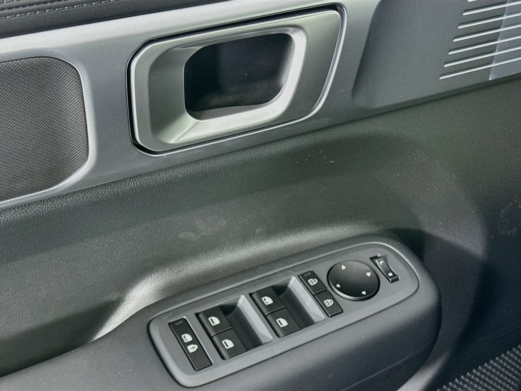 Used 2026 Hyundai Santa Fe SE FWD image 18