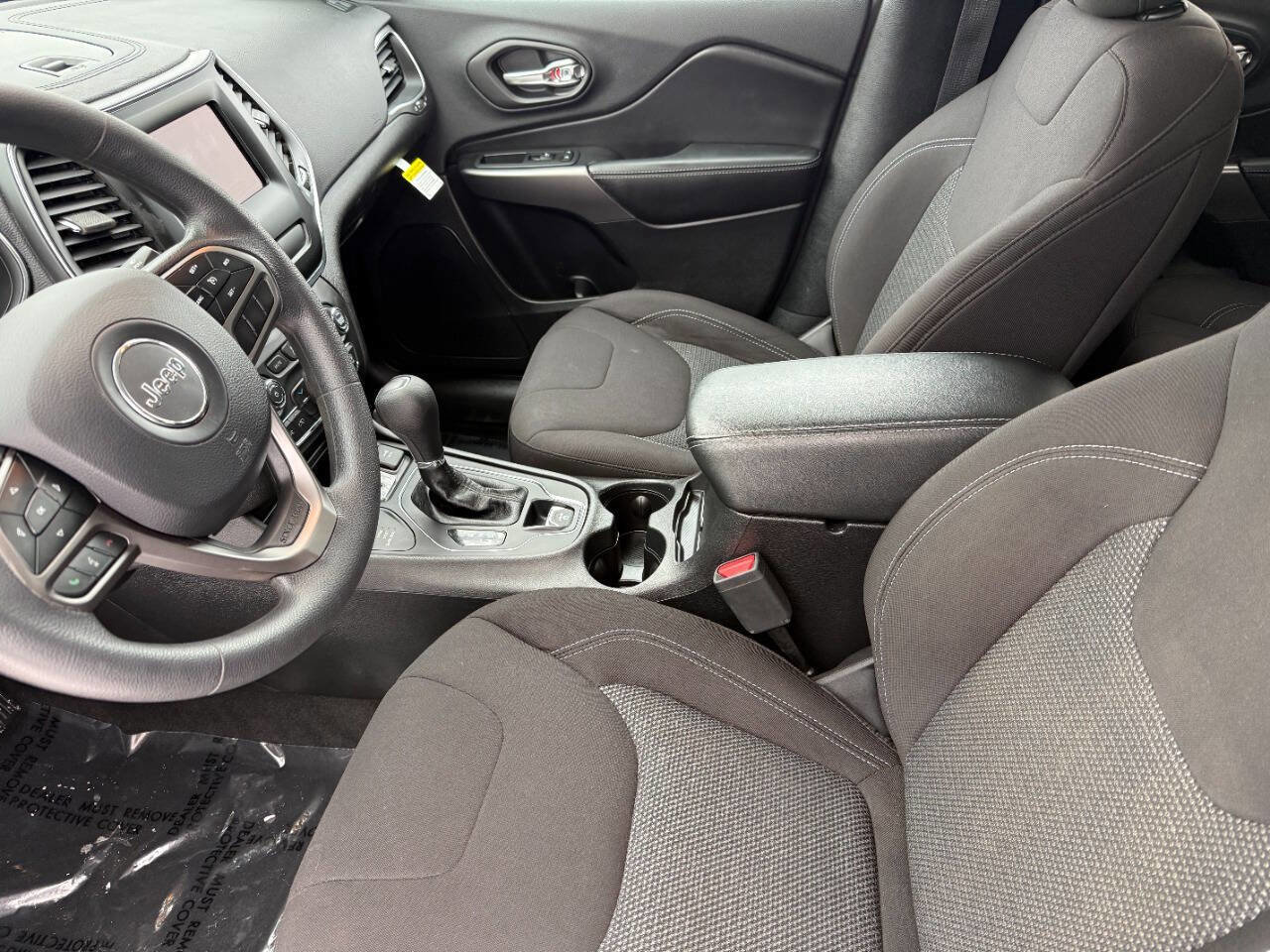 Used 2020 Jeep Cherokee Latitude image 10