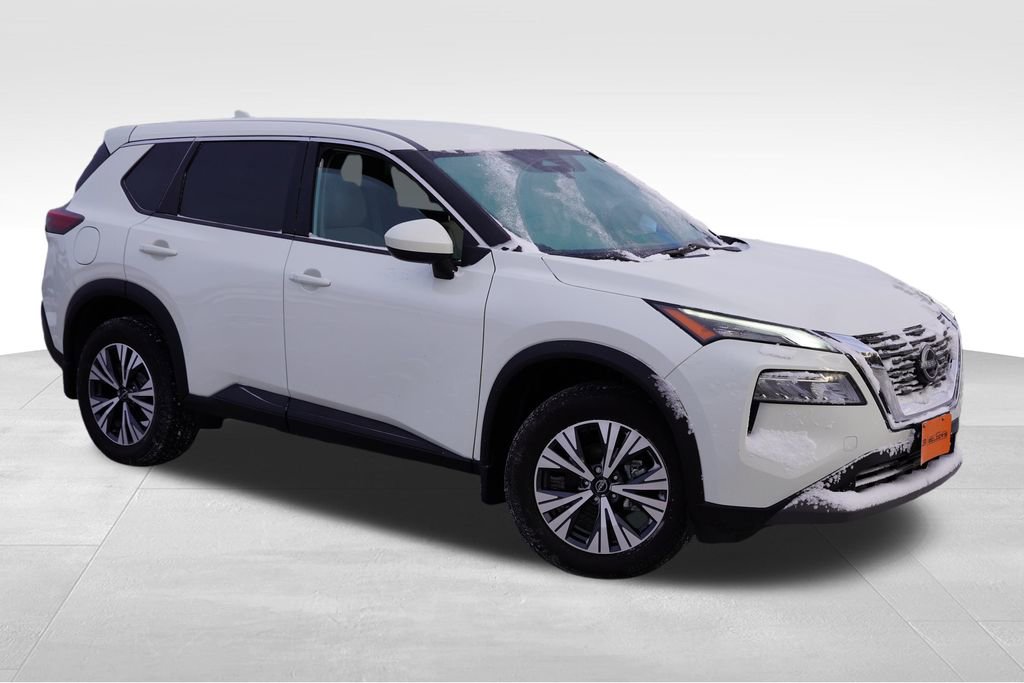 Used 2023 Nissan Rogue SV image 2