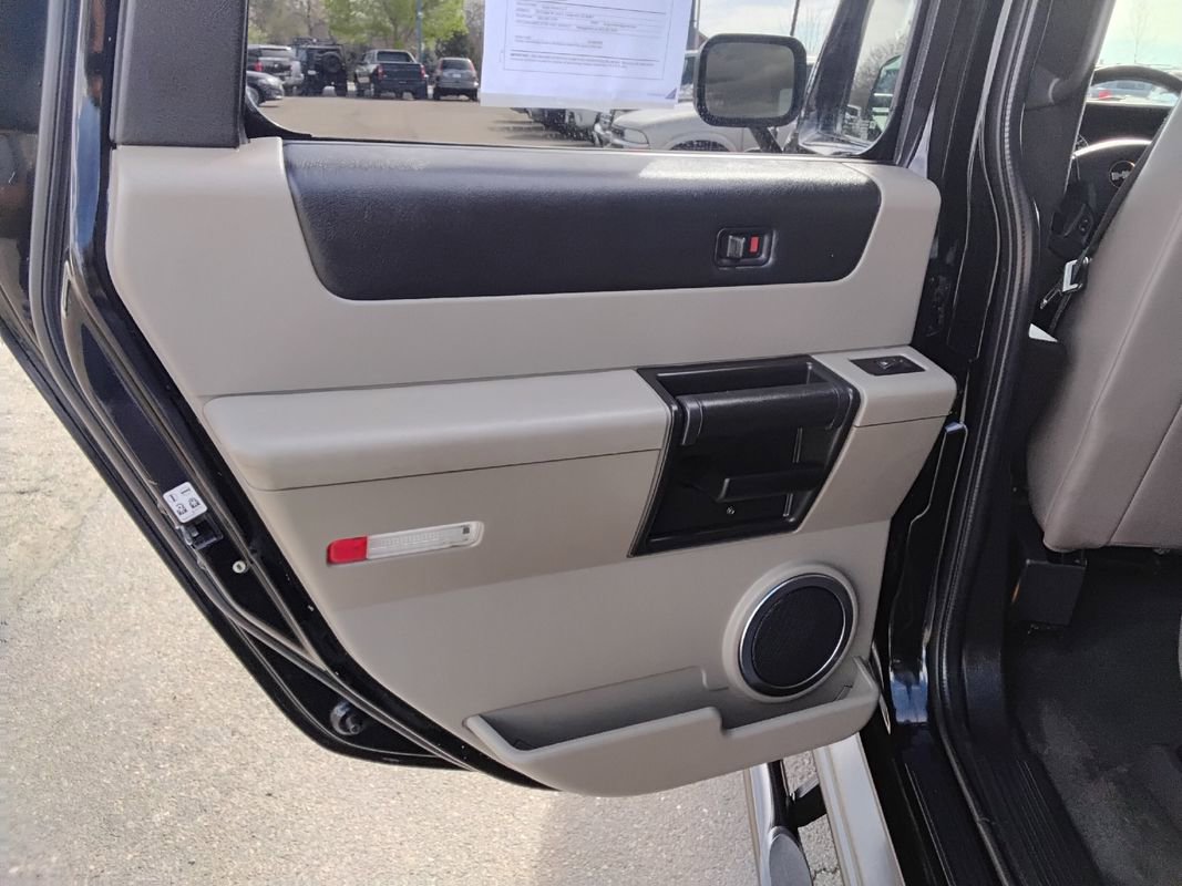 Used 2005 HUMMER H2 image 19