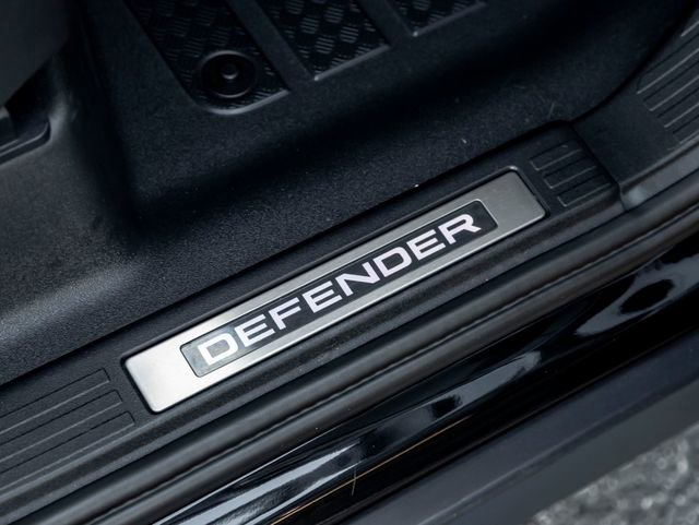 Used 2021 Land Rover Defender 110 X-Dynamic HSE AWD/4WD image 31