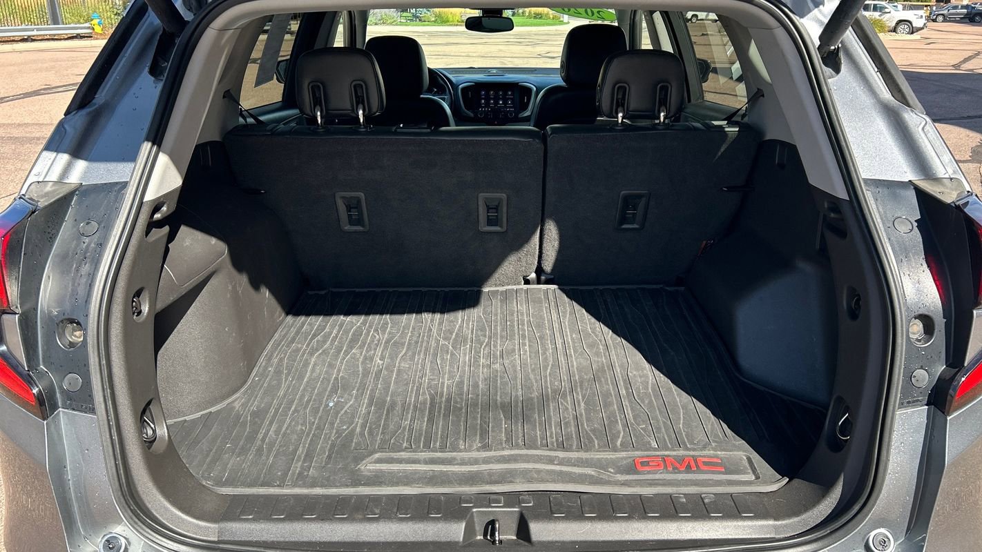 Used 2020 GMC Terrain SLT w/ Preferred Package image 13