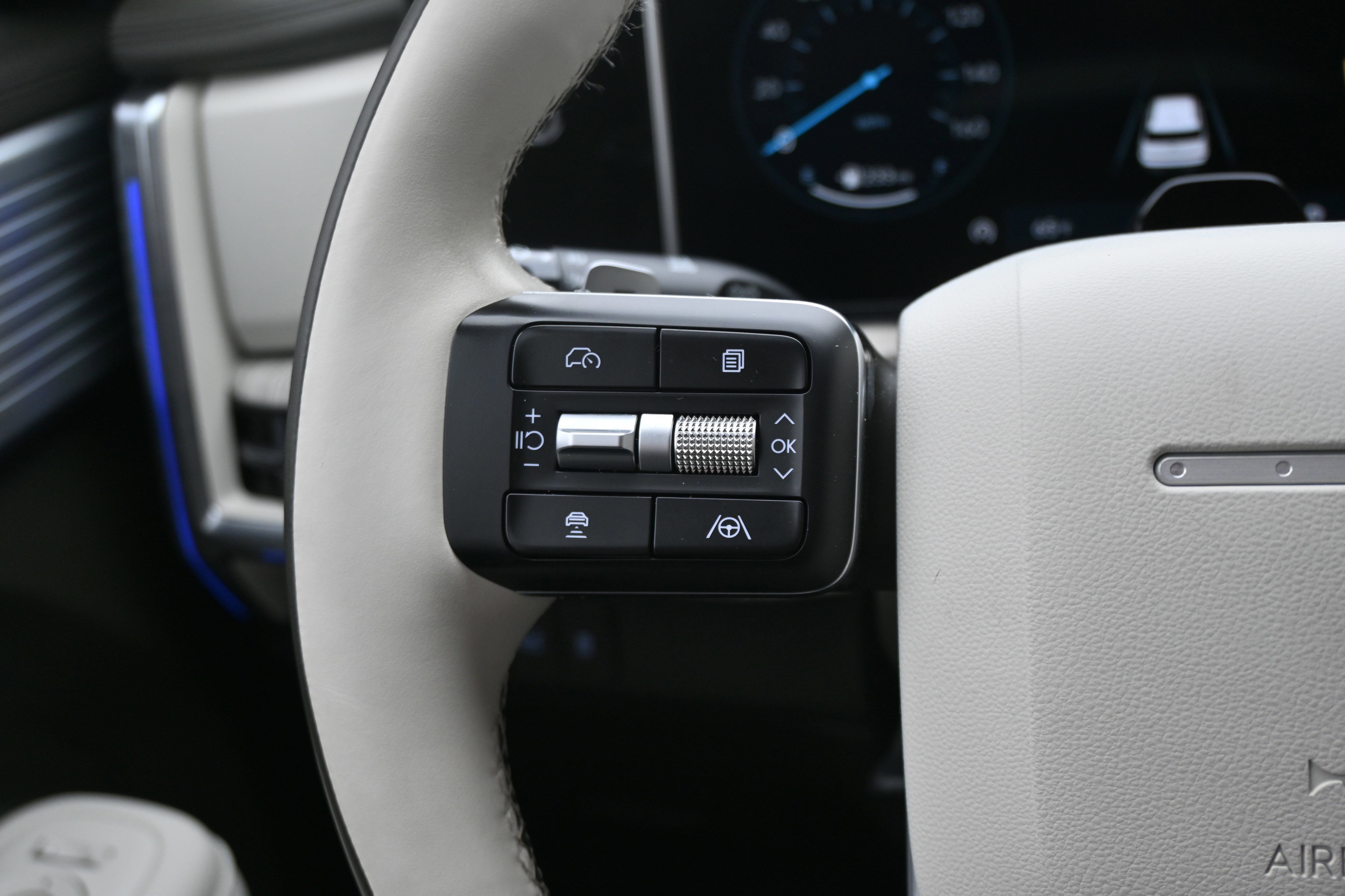 Used 2024 Hyundai Santa Fe Calligraphy image 18