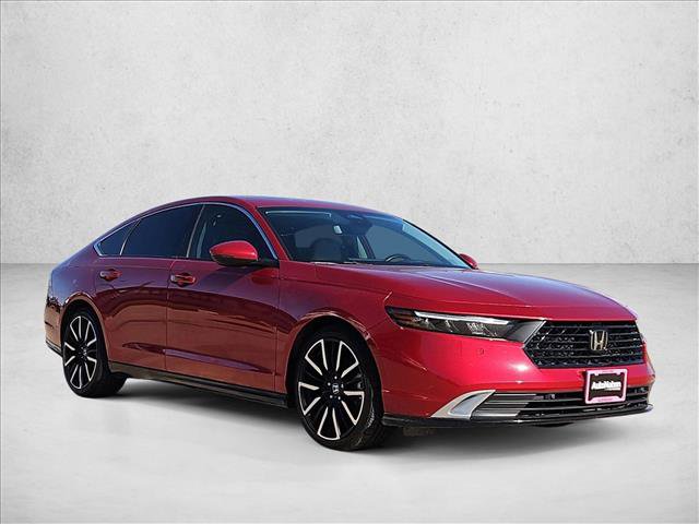Used 2023 Honda Accord Touring image 3