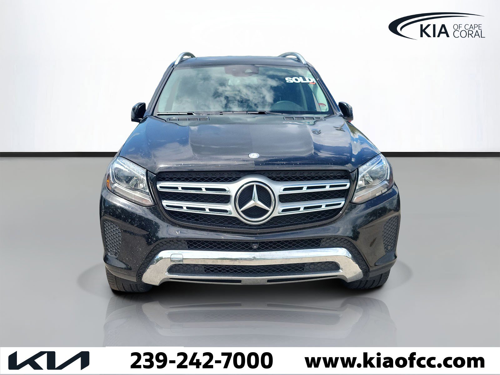 Used 2017 Mercedes-Benz GLS 450 4MATIC image 2