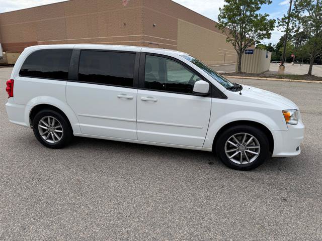 Used 2016 Dodge Grand Caravan SE FWD image 31