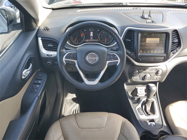 Used 2016 Jeep Cherokee Limited image 10