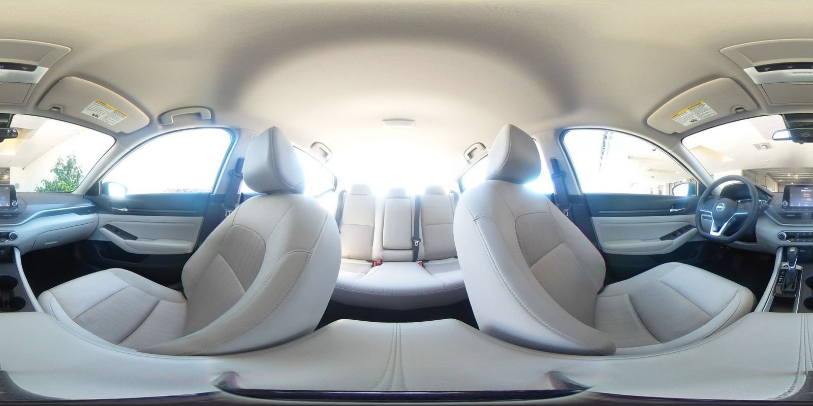 Used 2025 Nissan Altima 2.5 SV FWD image 43