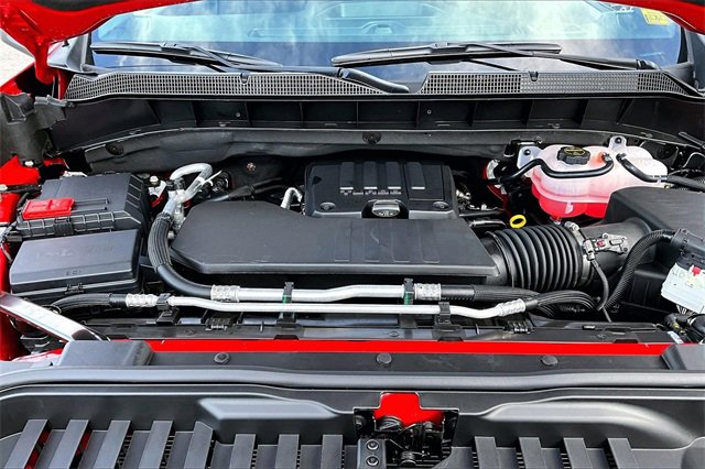 New 2026 Chevrolet Silverado 1500 Custom w/ LPO, Dark Essentials Package image 11