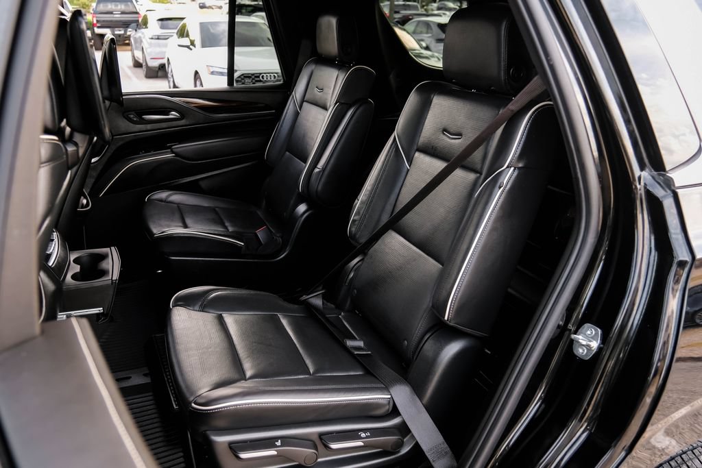 Used 2024 Cadillac Escalade Premium Luxury w/ Performance Package AWD/4WD image 50