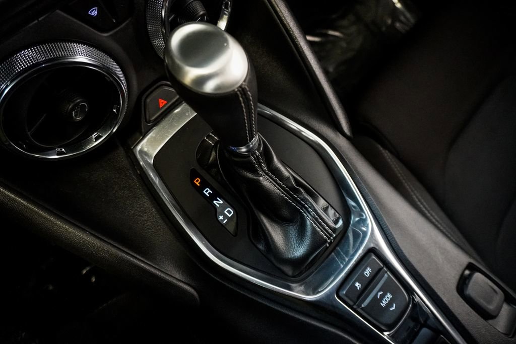 Used 2019 Chevrolet Camaro LT w/ RS Package image 23