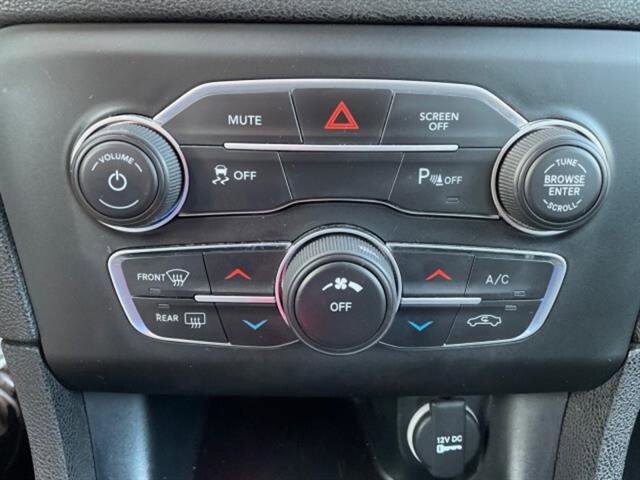 Used 2023 Dodge Charger SXT image 22