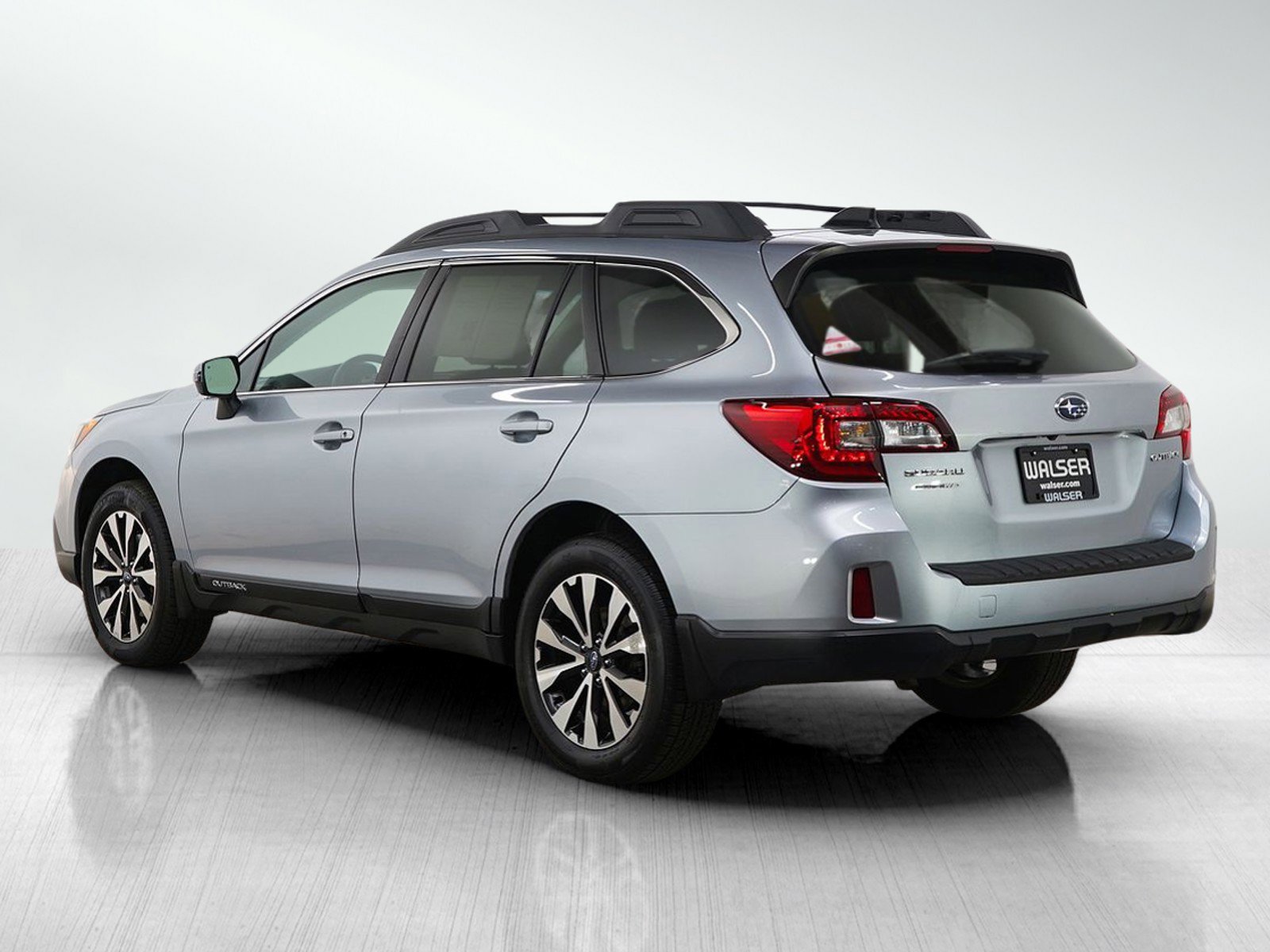 Used 2016 Subaru Outback 2.5i Limited image 3