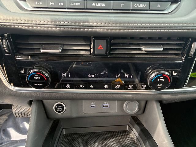 Used 2023 Nissan Rogue SL image 26