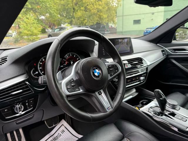 Used 2018 BMW 540i xDrive w/ M Sport Package image 14