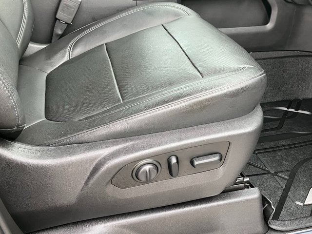 Used 2019 Chevrolet Silverado 1500 LTZ image 24