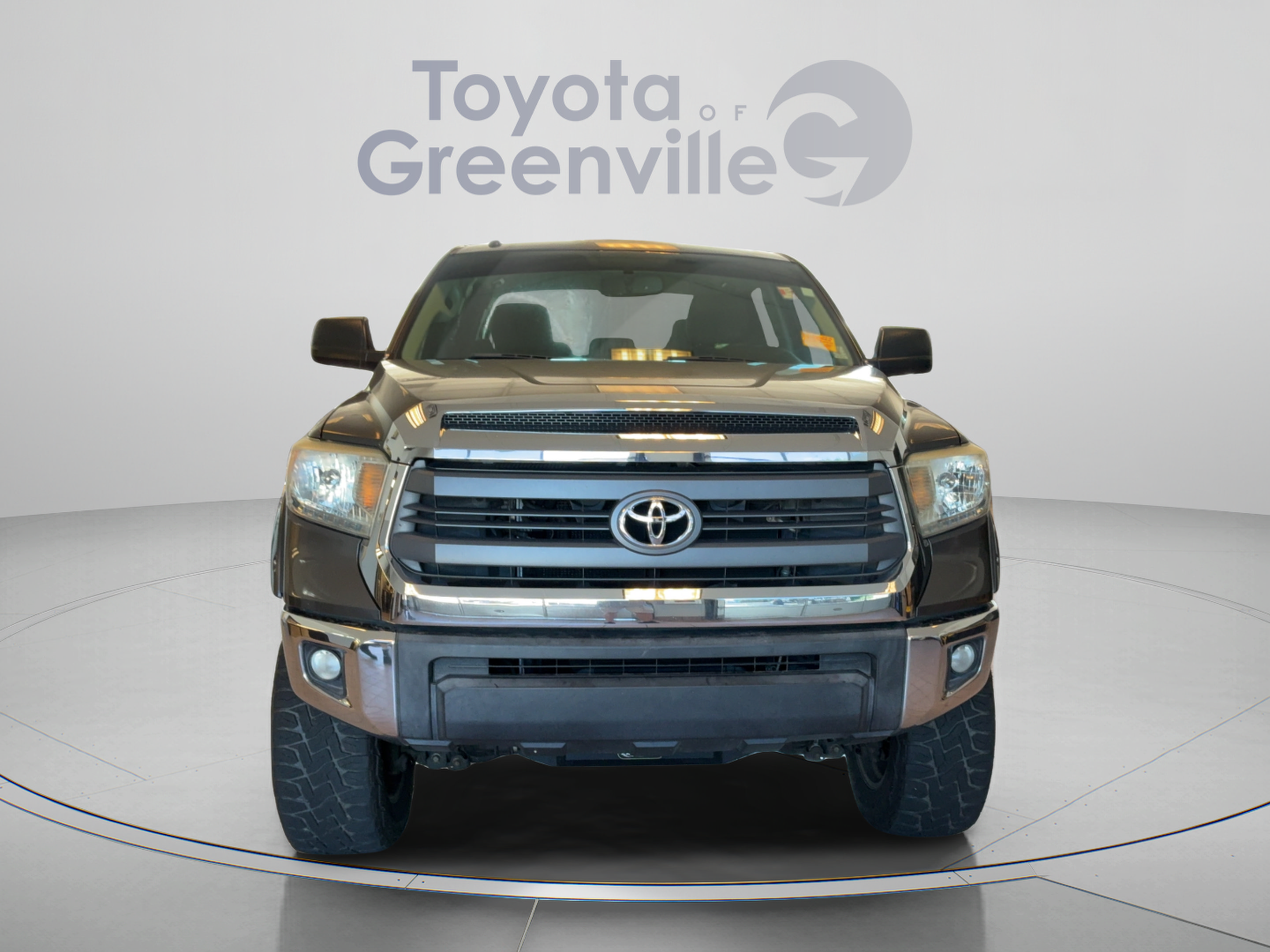 Used 2014 Toyota Tundra SR5 w/ SR5 Upgrade Package AWD/4WD image 9