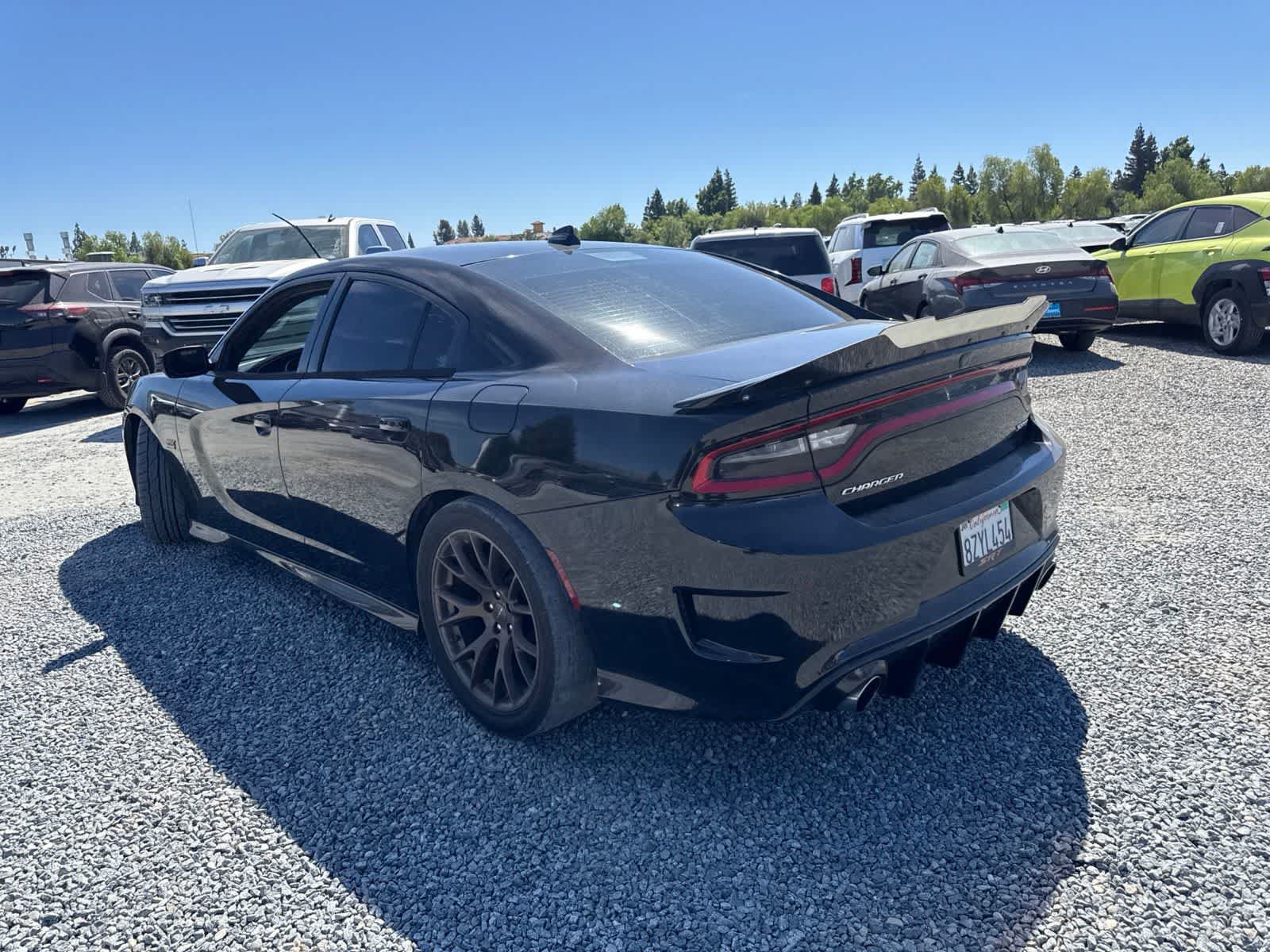 Used 2018 Dodge Charger SRT w/ Technology Group RWD image 7
