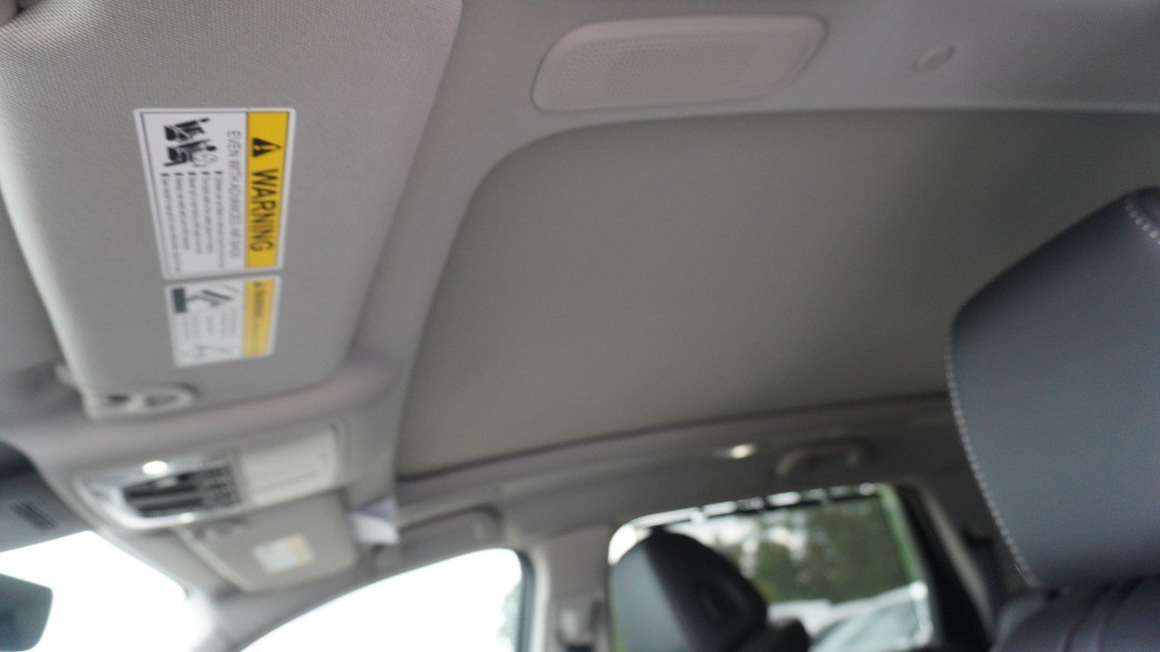 Used 2026 Acura MDX w/ Technology Package FWD image 12