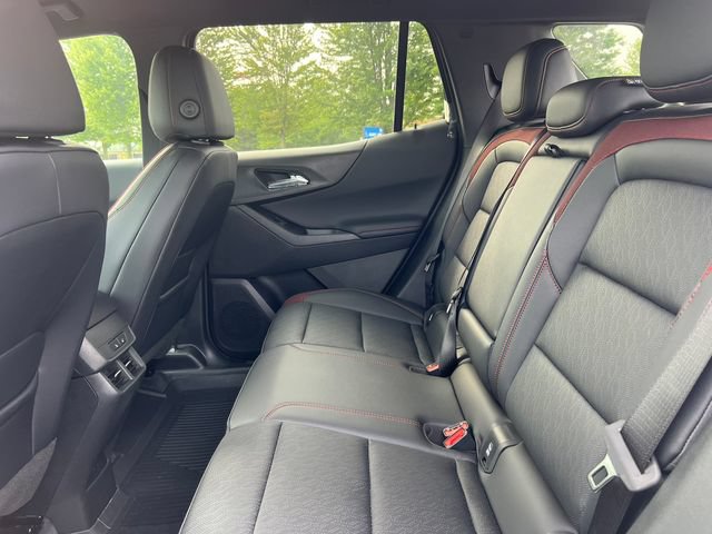 New 2027 Chevrolet Equinox RS w/ Safety and Technology Package AWD/4WD image 5