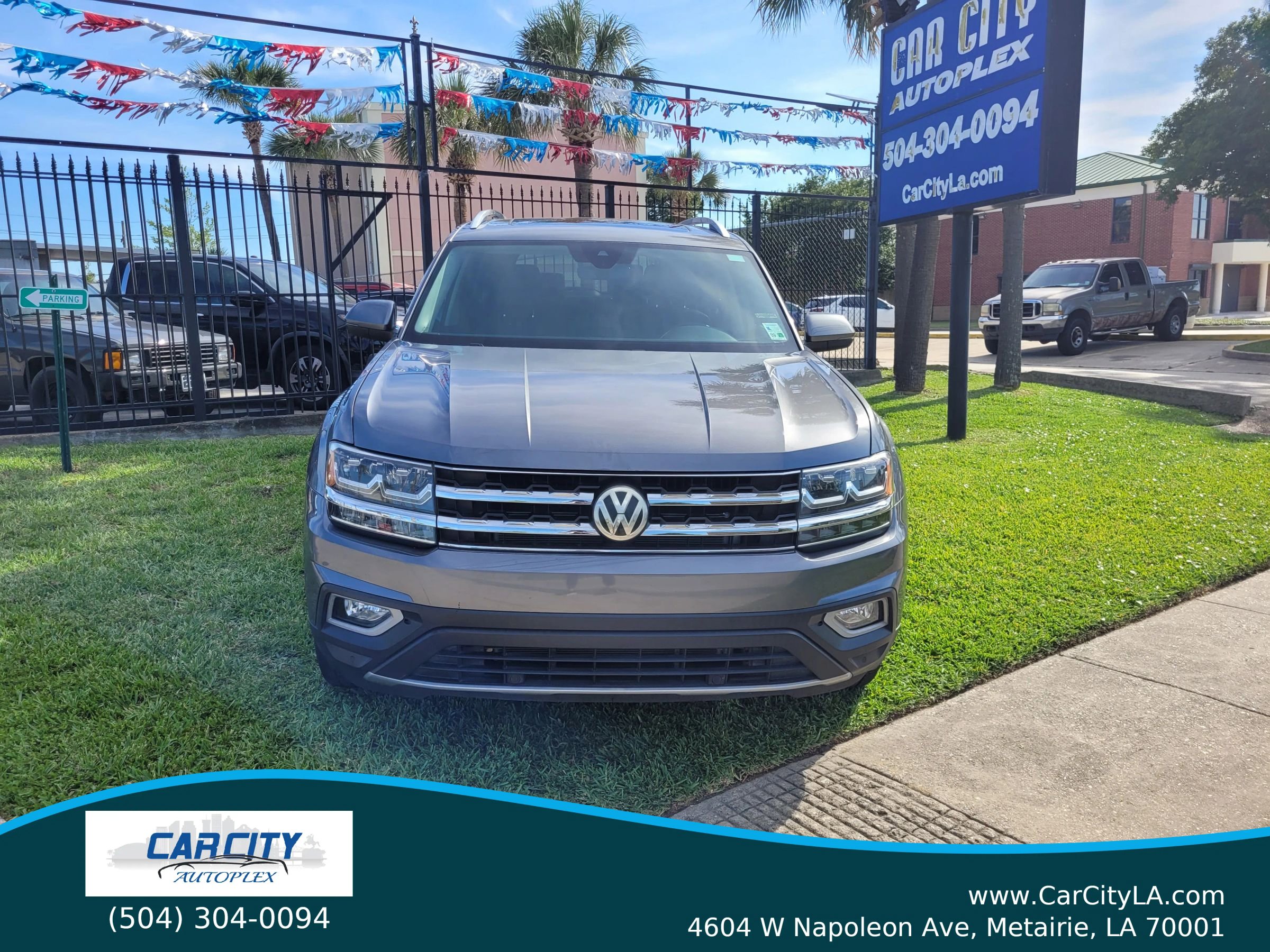 Used 2018 Volkswagen Atlas SEL FWD image 2