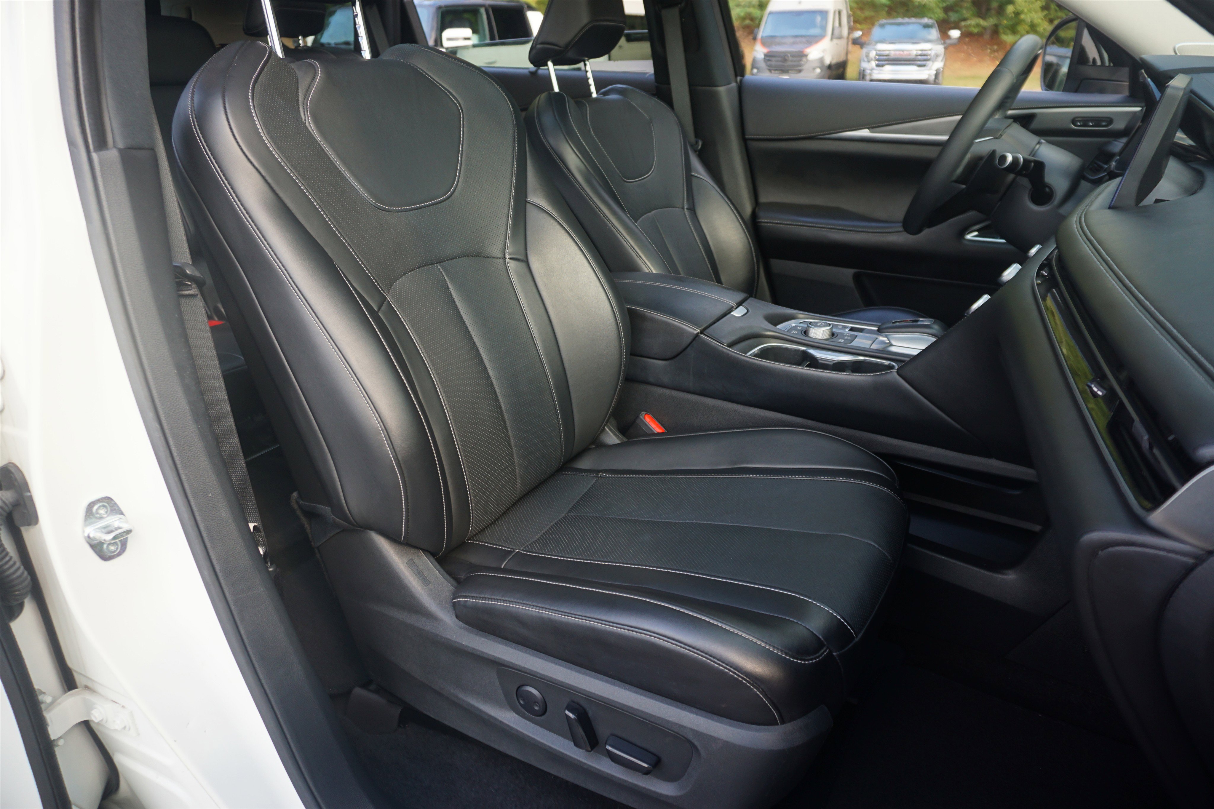 Used 2022 INFINITI QX60 Luxe w/ Vision Package image 24