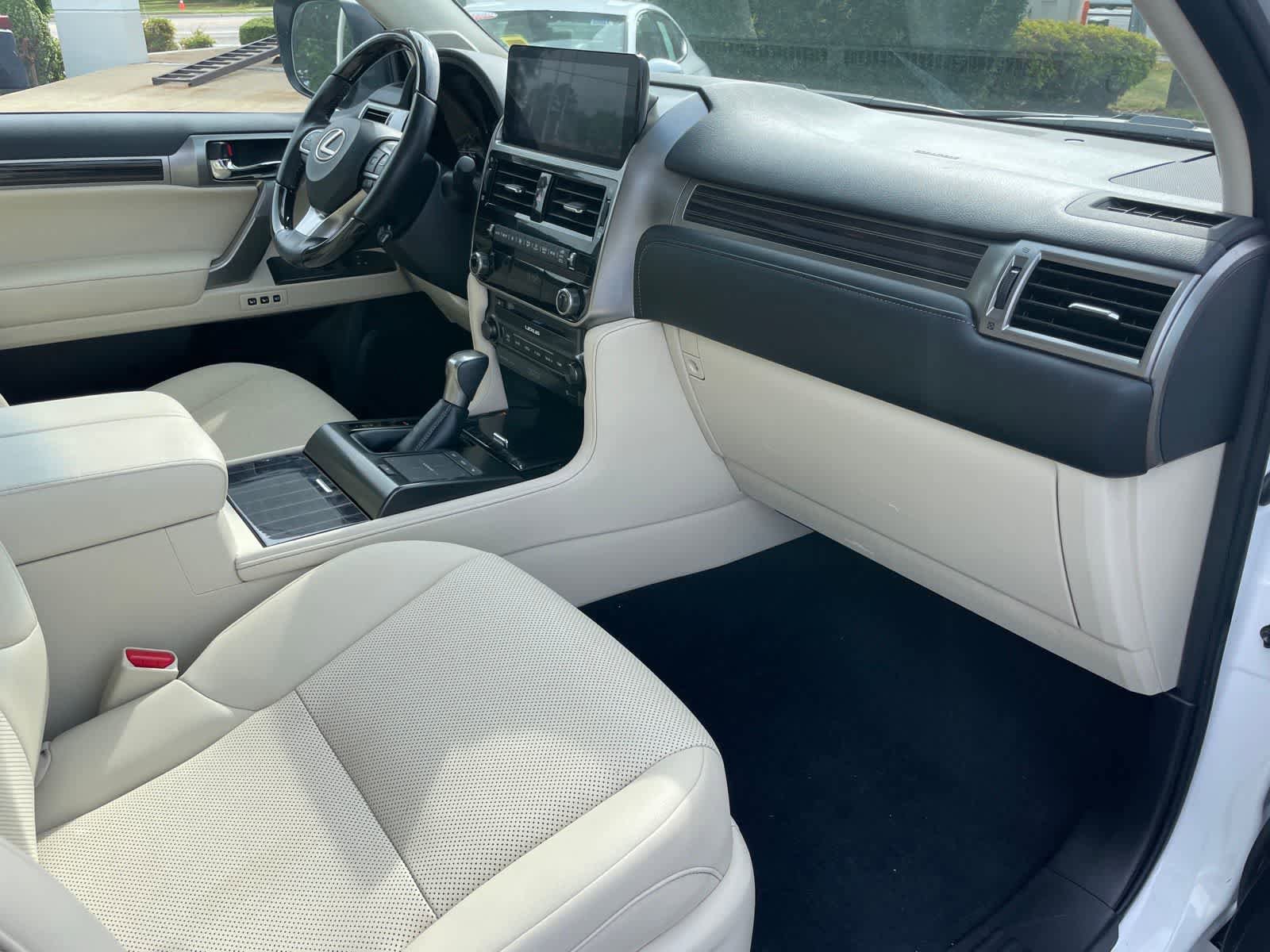 Used 2022 Lexus GX 460 Premium w/ Premium Plus Package AWD/4WD image 24