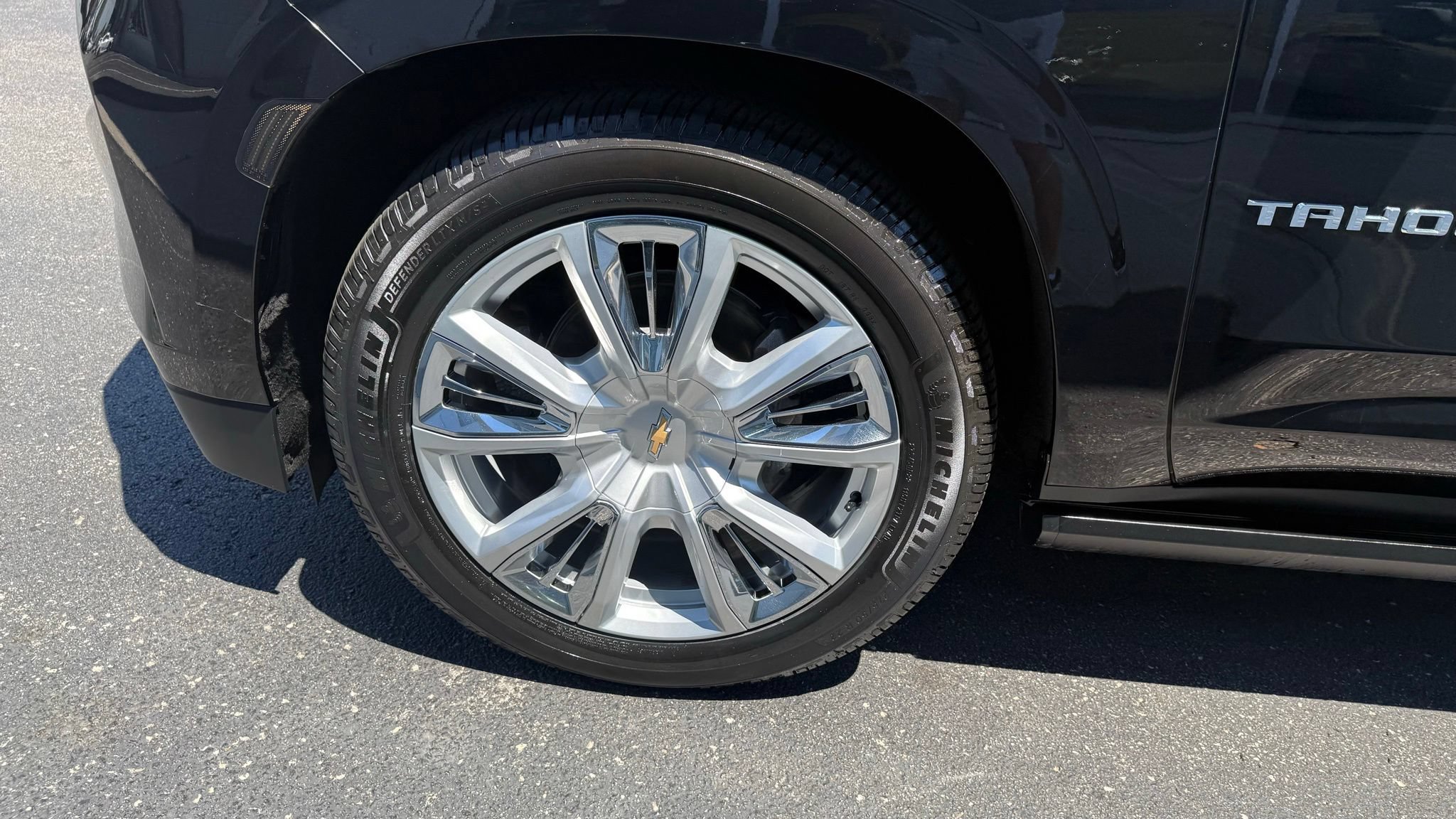 Used 2021 Chevrolet Tahoe High Country AWD/4WD image 19