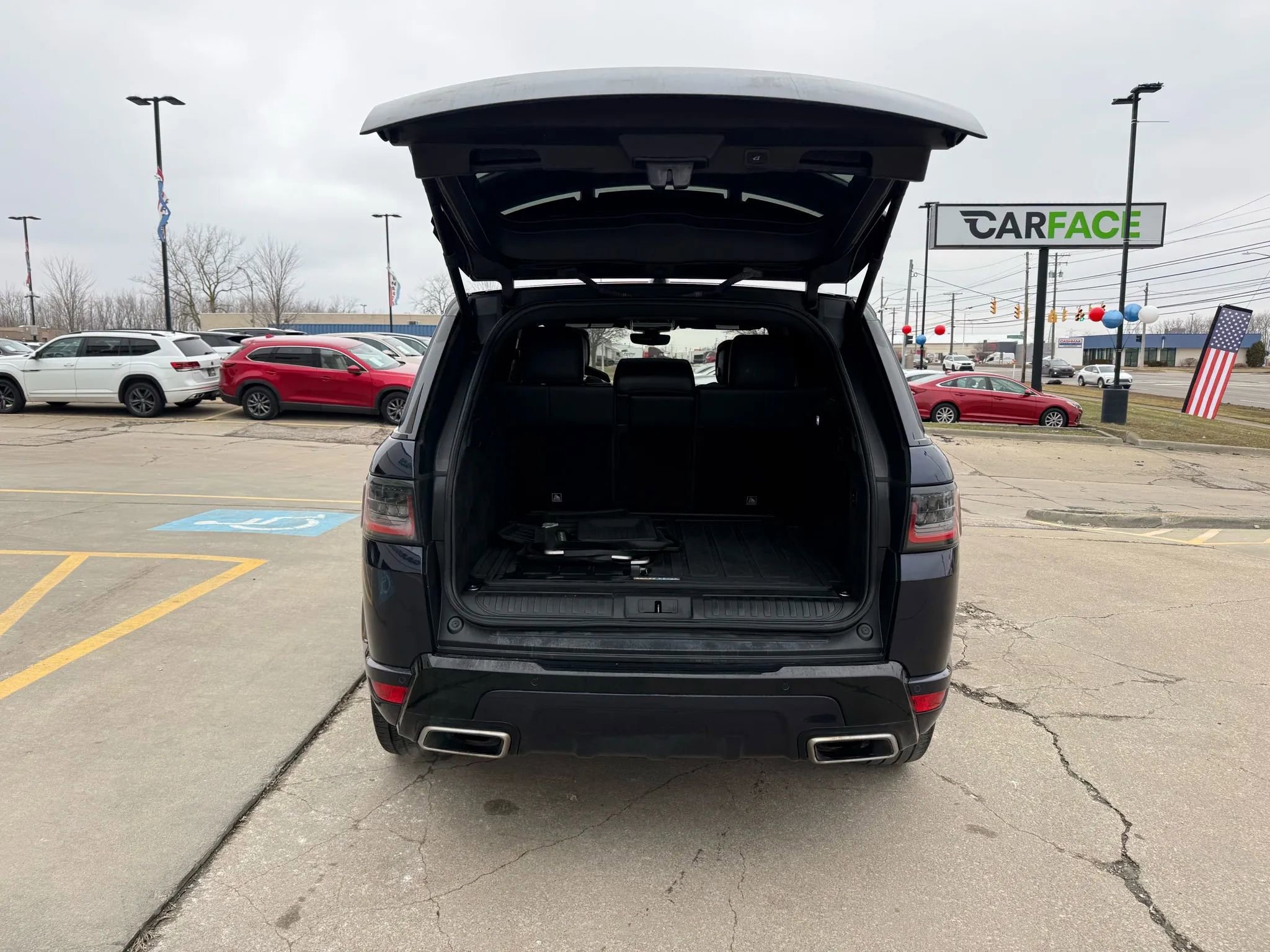 Used 2019 Land Rover Range Rover Sport HSE Dynamic AWD/4WD image 8