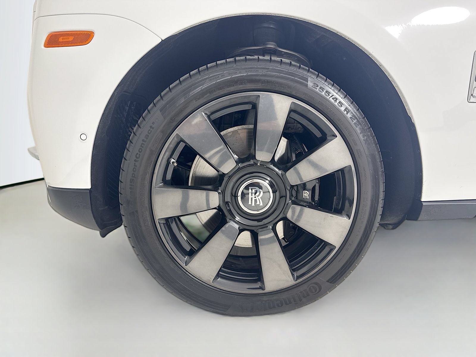 Certified 2021 Rolls-Royce Cullinan AWD/4WD image 10