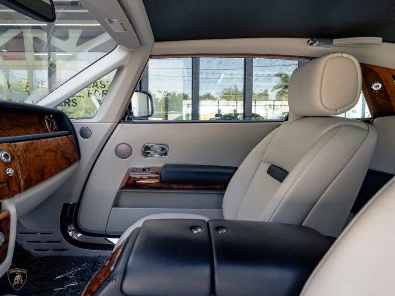Used 2010 Rolls-Royce Phantom Coupe RWD image 21