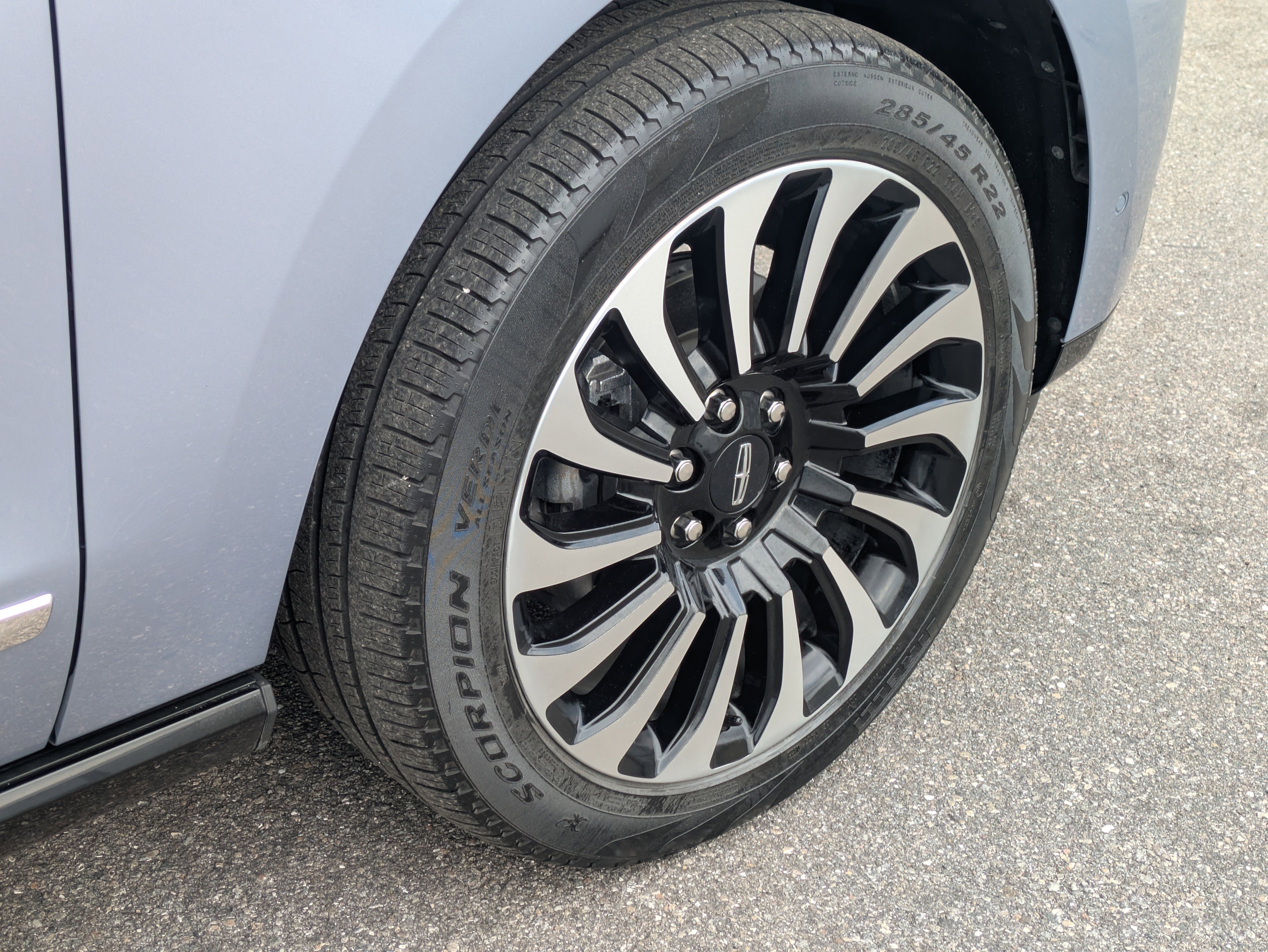 Used 2023 Lincoln Navigator L Black Label image 12