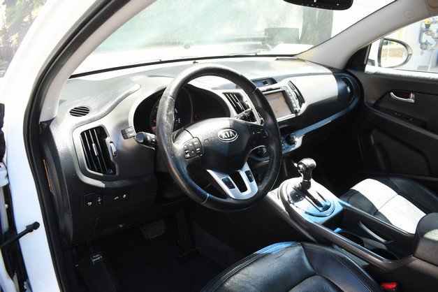Used 2011 Kia Sportage EX w/ Premium Pkg w/Leather Seats FWD image 14