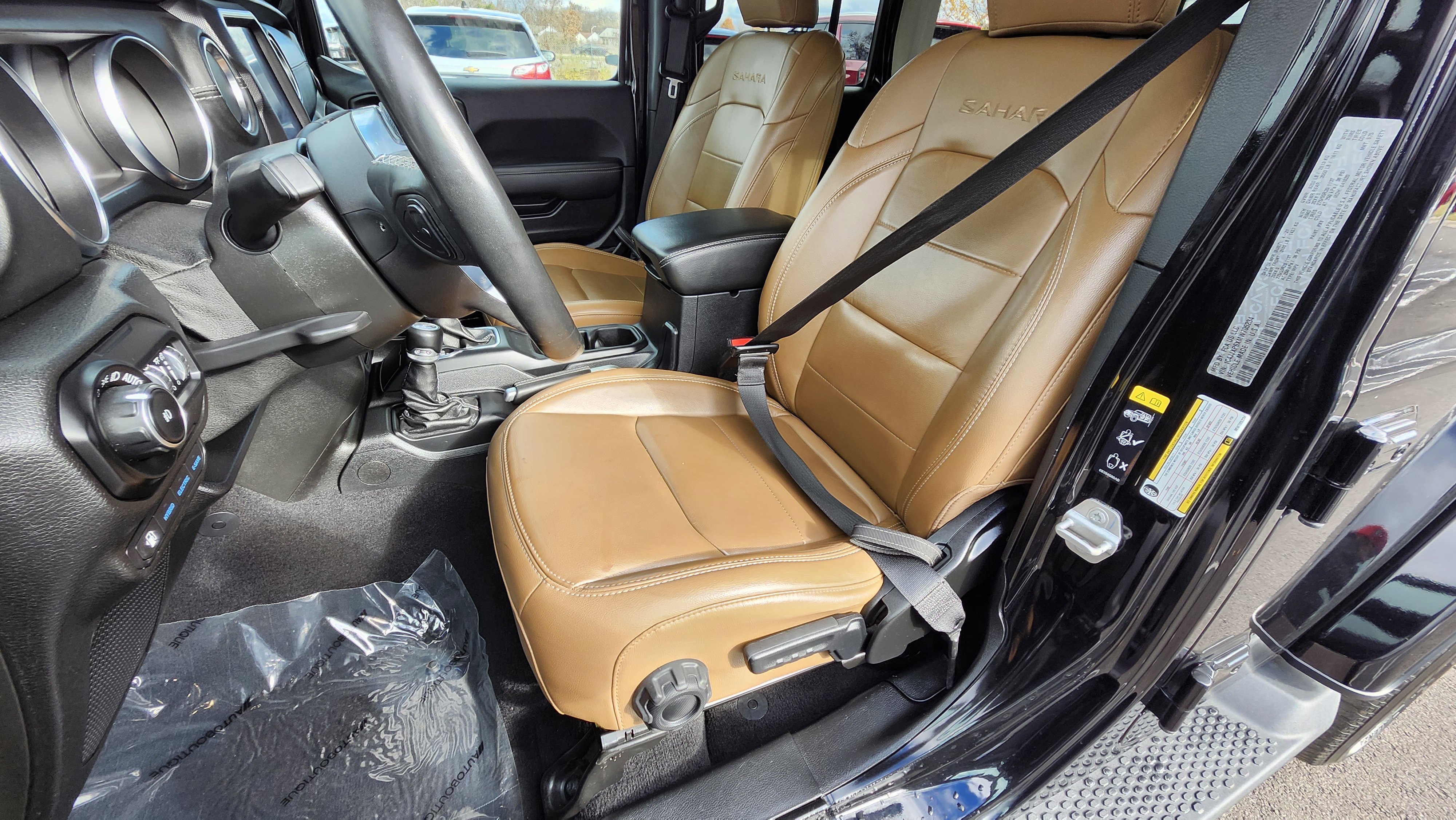 Used 2021 Jeep Wrangler Unlimited Sahara w/ Cold Weather Group image 27