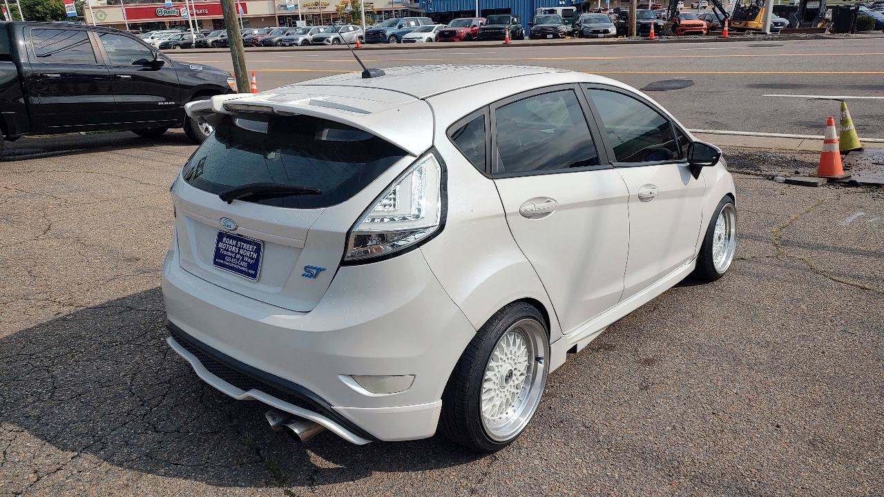 Used 2017 Ford Fiesta ST FWD image 3