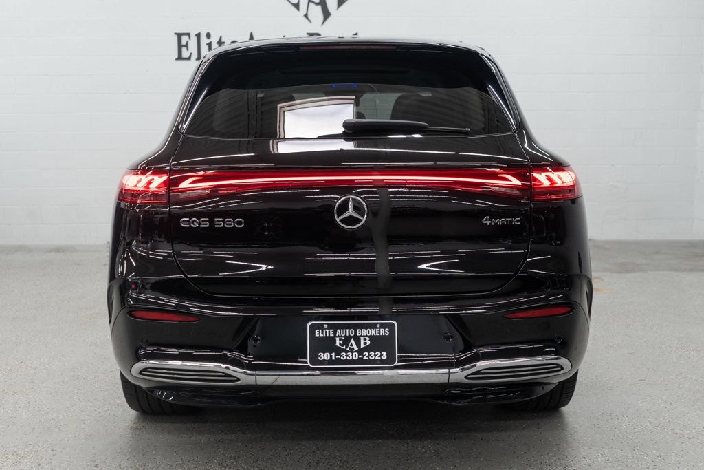 Used 2023 Mercedes-Benz EQS 580 4MATIC SUV image 4