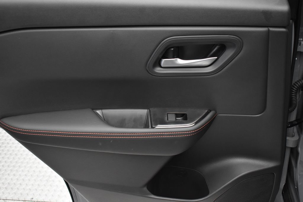 New 2026 Nissan Rogue SV AWD/4WD image 32