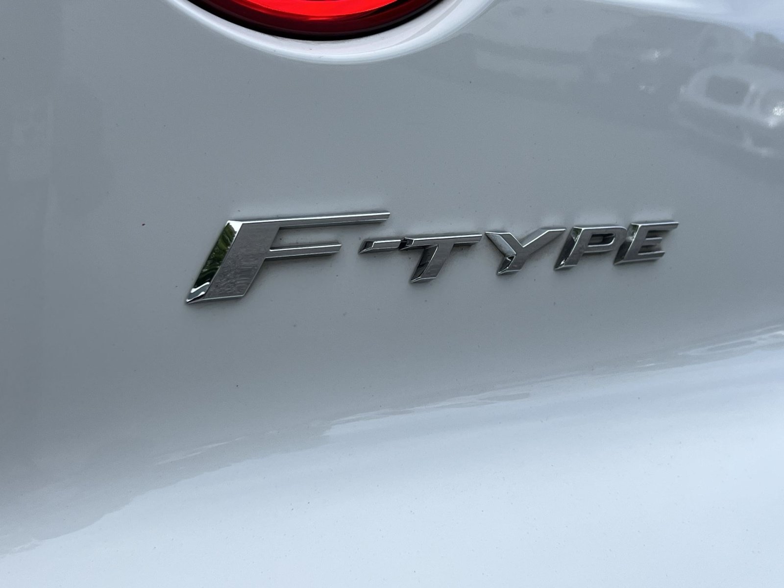 Used 2016 Jaguar F-TYPE Coupe RWD image 34