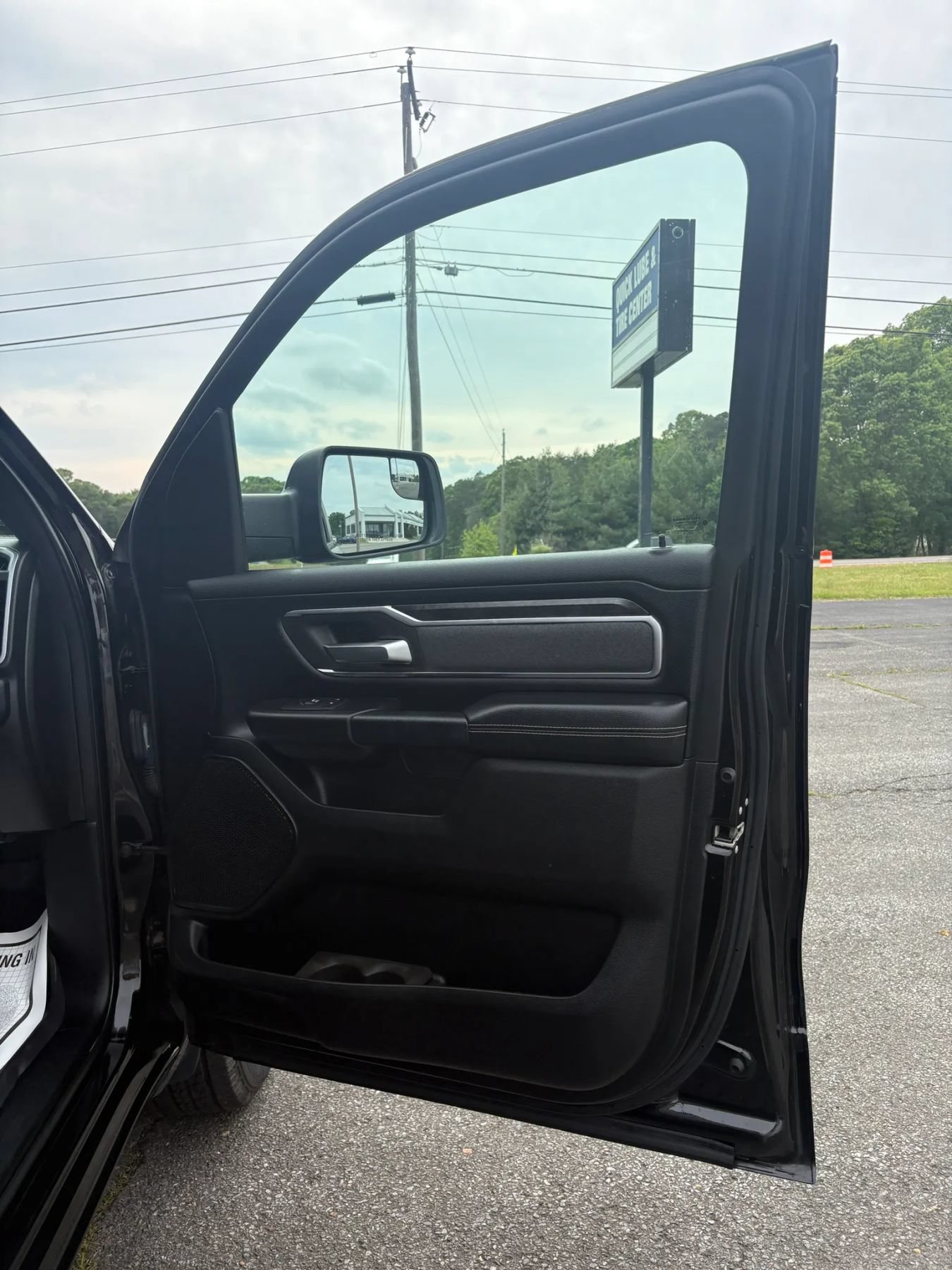 Used 2019 RAM 1500 Big Horn AWD/4WD image 37