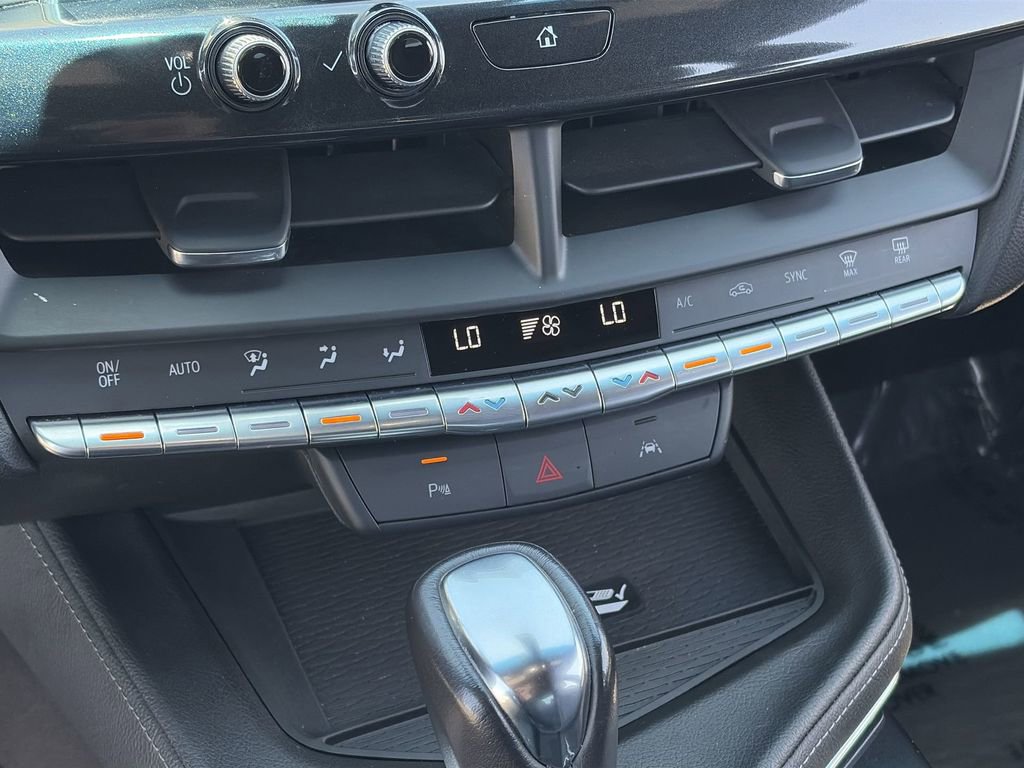 Used 2022 Cadillac CT4 Luxury w/ Sun And Sound Package RWD image 18