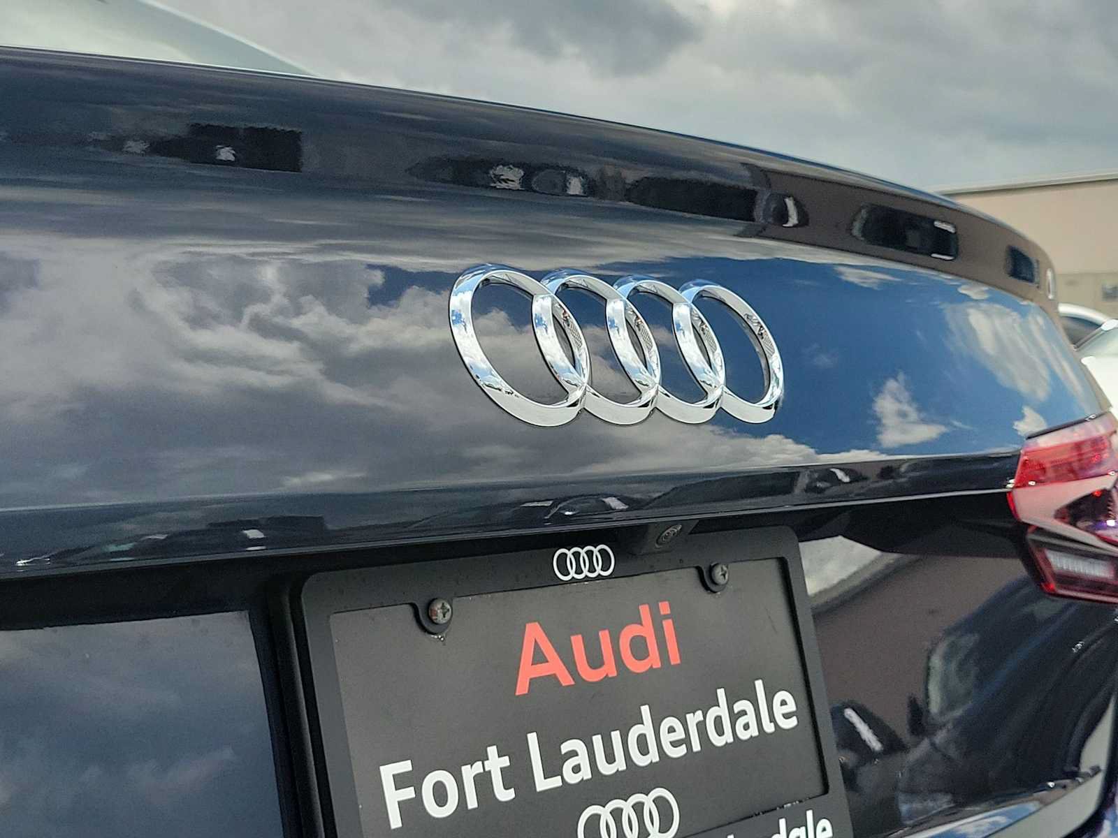 Used 2017 Audi A4 2.0T Premium w/ Convenience Package FWD image 10
