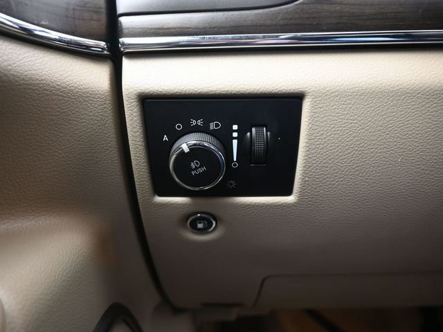 Used 2018 Jeep Grand Cherokee Overland image 25